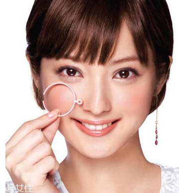 腮紅能用什么代替？沒(méi)有腮紅用什么代替？