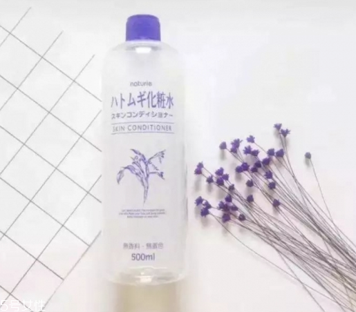 夏天適合用什么護膚品 夏天適合的護膚品