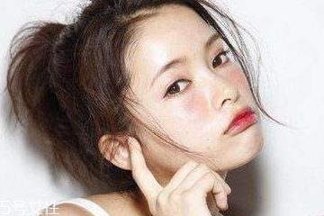 腮紅不顯色怎么辦？腮紅不上色的原因