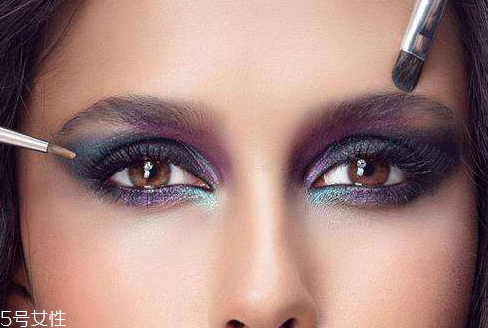 眼影會過敏嗎？有人對眼影過敏嗎？