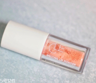 唇膏能讓睫毛變長(zhǎng)嗎？潤(rùn)唇膏涂睫毛會(huì)增長(zhǎng)嗎？