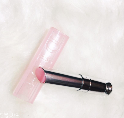 唇膏融化了怎么辦？唇膏變成油了怎么辦？