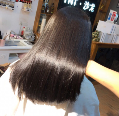 茶棕色適合黃皮膚嗎 茶棕色在家怎么自己染 茶棕色適合黃皮膚嗎 茶棕色在家怎么自己染