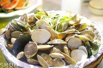 文蛤是發(fā)物嗎？文蛤能給皮膚過(guò)敏的人吃嗎？