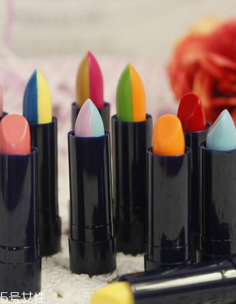 唇膏有毒嗎？唇膏吃進去有毒嗎？