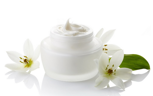 夏天適合用面霜嗎 夏天用面霜還是乳液好 夏天適合用面霜嗎 夏天用面霜還是乳液好