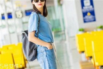 雙肩包配什么衣服好看？雙肩包搭配圖片