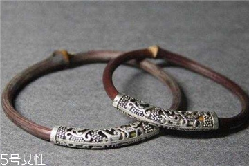 雞血藤手鐲一般多少錢(qián)？雞血藤手鐲市場(chǎng)價(jià)格