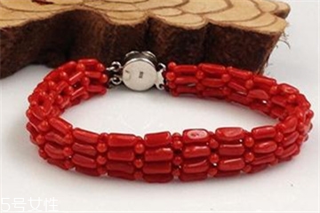 紅珊瑚手鏈多少錢？紅珊瑚手鏈?zhǔn)袌鰞r格