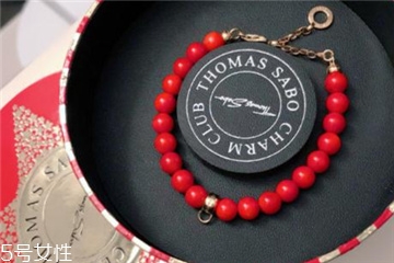 紅珊瑚手鏈真假鑒別 怎樣辨別紅珊瑚手鏈的真假？