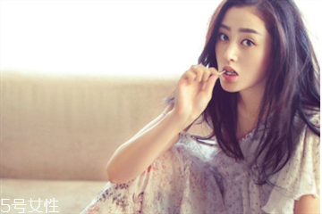 用眼霜之前要用什么 用眼霜的順序 用眼霜之前要用什么 用眼霜的順序