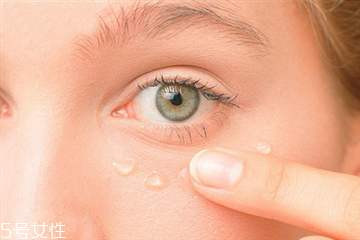眼霜可以去除黑眼圈嗎 眼霜去黑眼圈有用嗎 眼霜可以去除黑眼圈嗎 眼霜去黑眼圈有用嗎