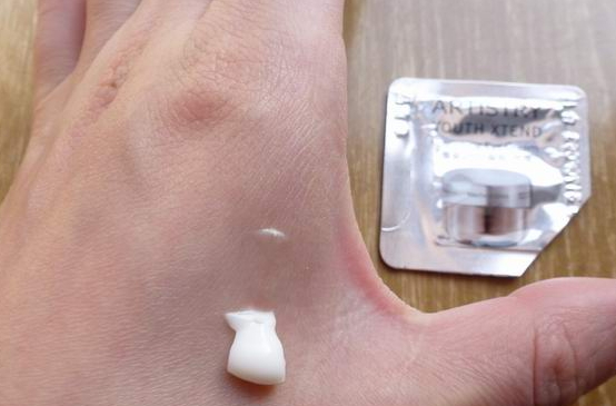 雅姿眼霜怎么樣？雅姿眼霜評測