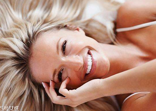 化妝水如何濕敷？怎么用化妝水濕敷？