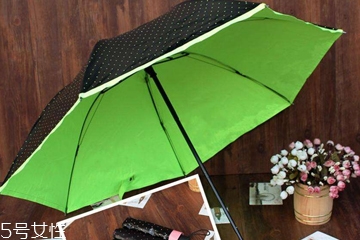 遮陽(yáng)傘黑膠好還是彩膠好 遮陽(yáng)傘哪種涂層防曬最強(qiáng) 遮陽(yáng)傘黑膠好還是彩膠好 遮陽(yáng)傘哪種涂層防曬最強(qiáng)