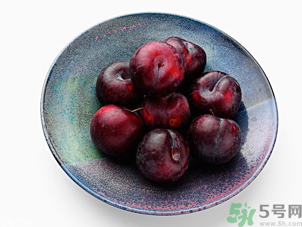 李子和灰子的區(qū)別？灰子的功效與作用