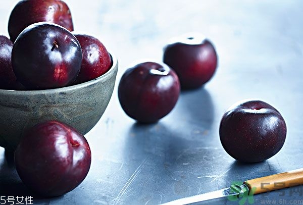 李子和灰子的區(qū)別？灰子的功效與作用