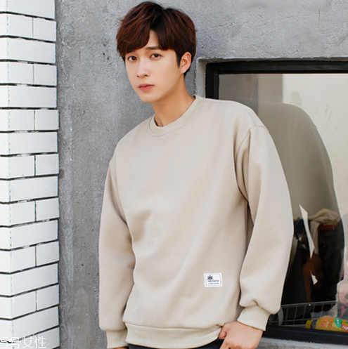 2022夏天男發(fā)型 男生夏季清爽發(fā)型 2022夏天男發(fā)型 男生夏季清爽發(fā)型