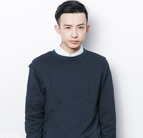 2022夏天男發(fā)型 男生夏季清爽發(fā)型 2022夏天男發(fā)型 男生夏季清爽發(fā)型