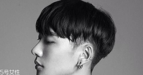 男生什么發(fā)型顯臉小 男生顯臉小的發(fā)型 男生什么發(fā)型顯臉小 男生顯臉小的發(fā)型