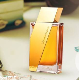 濃香水哪個牌子好 香味很濃的網(wǎng)紅香水盤點 濃香水哪個牌子好 香味很濃的網(wǎng)紅香水盤點