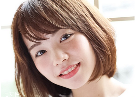 圓臉女生適合什么發(fā)型 2022圓臉發(fā)型流行趨勢女 圓臉女生適合什么發(fā)型 2022圓臉發(fā)型流行趨勢女