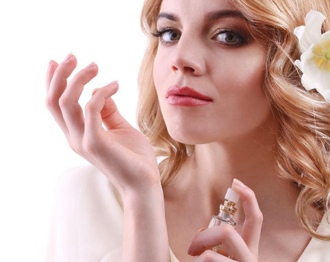 春天怎么噴香水最得體？春天噴香水注意事項(xiàng)