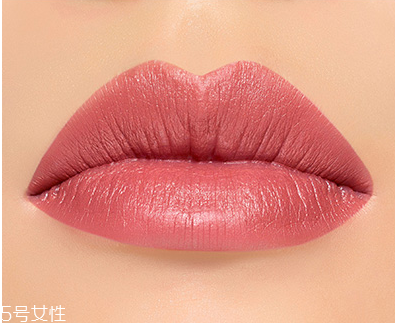 口紅對身體有什么危害？每天涂口紅有害處嗎？