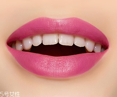 口紅對身體有什么危害？每天涂口紅有害處嗎？