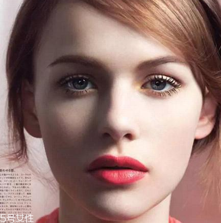 口紅對身體有什么危害？每天涂口紅有害處嗎？