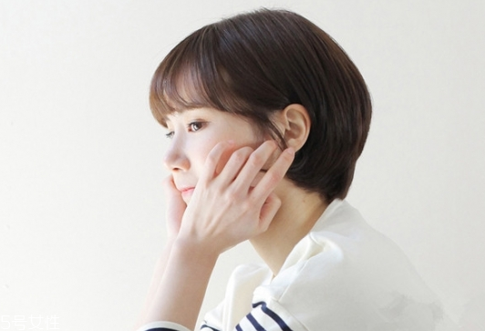 發(fā)際線高適合劉海嗎 發(fā)際線高適合什么劉海 發(fā)際線高適合劉海嗎 發(fā)際線高適合什么劉海