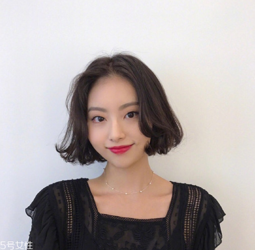 短發(fā)有劉海好看還是沒(méi)有劉海好看 短發(fā)有劉海發(fā)型圖片 短發(fā)有劉海好看還是沒(méi)有劉海好看 短發(fā)有劉海發(fā)型圖片