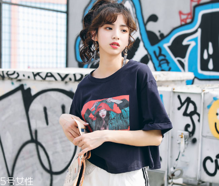 2022年流行什么樣的t恤？2022年流行t恤款式推薦