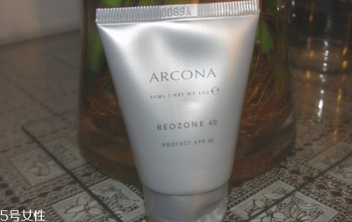 2018防曬噴霧排行榜10強 臉部身體防曬噴霧合集 2018防曬噴霧排行榜10強 臉部身體防曬噴霧合集