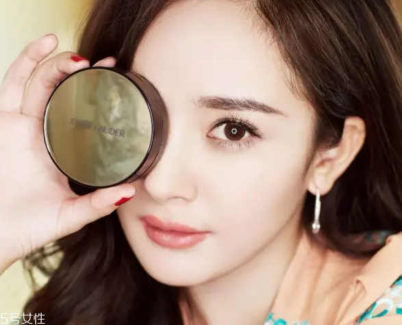 雅詩蘭黛氣墊有幾種 雅詩蘭黛氣墊大盤點(diǎn) 雅詩蘭黛氣墊有幾種 雅詩蘭黛氣墊大盤點(diǎn)