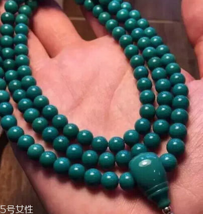 綠松石可以碰水嗎？綠松石手串能沾水嗎？