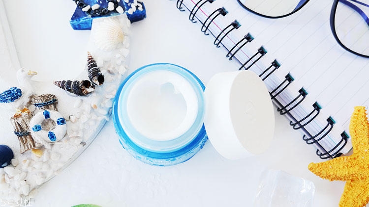 薇姿水活霜清爽型好用嗎？薇姿水活霜清爽型適合什么膚質(zhì)？