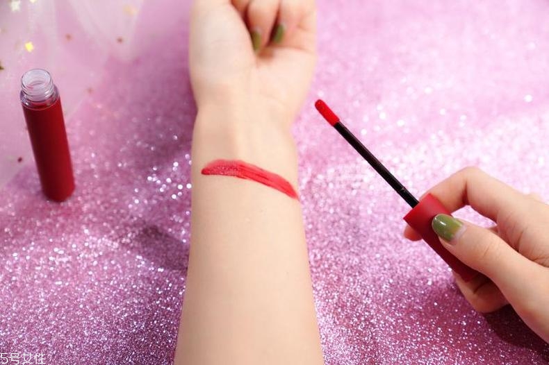 3ce唇釉什么味道？3ce唇釉味道好聞嗎？