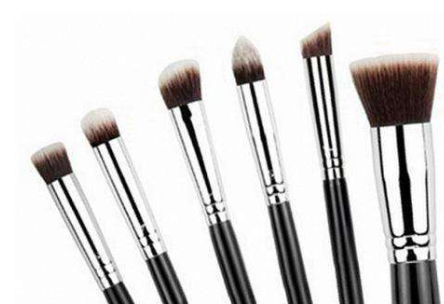 化妝刷能用橄欖油洗嗎？橄欖油怎么把化妝刷洗干凈？