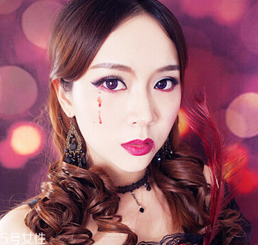 萬圣節(jié)蜘蛛眼妝怎么畫？2款蜘蛛眼妝詳細(xì)步驟