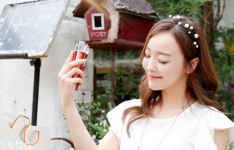 補水儀和面膜哪個好用 補水儀能代替面膜嗎 補水儀和面膜哪個好用 補水儀能代替面膜嗎