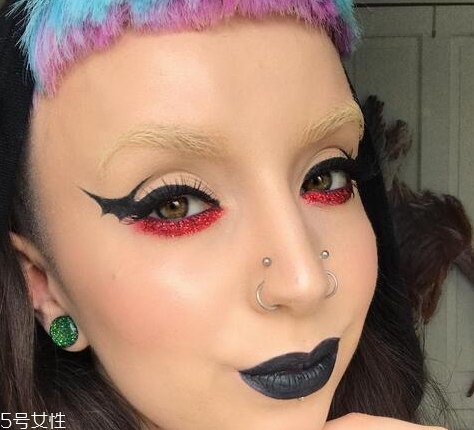 萬圣節(jié)蝙蝠眼妝怎么畫？超簡(jiǎn)單的蝙蝠眼妝畫法