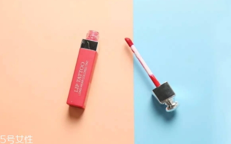 櫻桃粉口紅是什么顏色？櫻桃粉口紅試色圖片