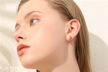 2022年流行什么款式的耳環(huán)？2022耳環(huán)流行趨勢