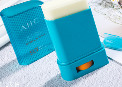 ahc防曬棒和jm防曬棒哪個好用 ahc防曬棒和jm防曬棒區(qū)別 ahc防曬棒和jm防曬棒哪個好用 ahc防曬棒和jm防曬棒區(qū)別