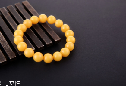 蜜蠟手串怎么盤？蜜蠟手串盤玩技巧