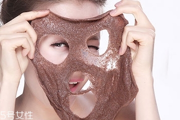 海藻面膜用什么水調(diào)最好？海藻面膜和什么調(diào)最好？