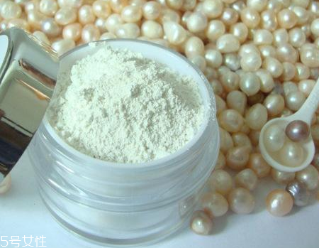 珍珠粉可以洗澡嗎？珍珠粉洗澡能去雞皮嗎？