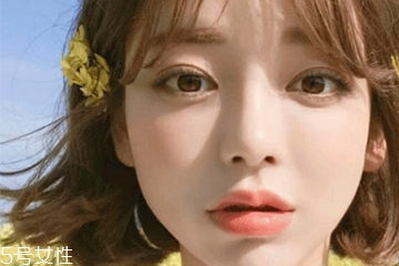 苦亞麻色頭發(fā)需要漂嗎？