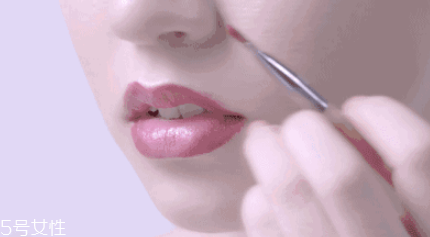 口紅的正確涂法 口紅的正確涂抹方式 口紅的正確涂法 口紅的正確涂抹方式